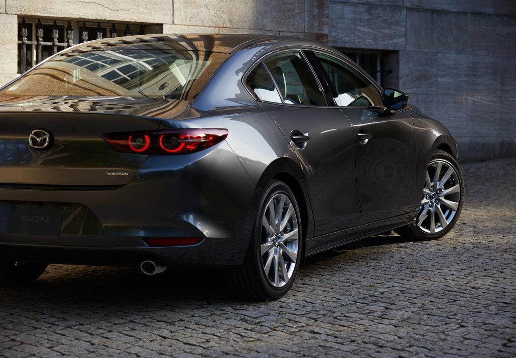 MAZDA 3 Sedan 2021